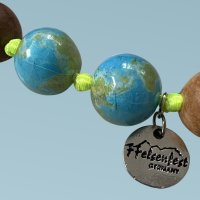 Handykette Lang mit Motiv Welt I Smartphone-Prlenkette 15 mm I L&auml;nge ca.138 cm